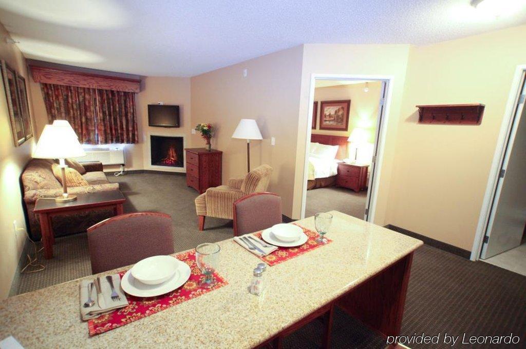 Grandstay Hotel And Suites Perham Zewnętrze zdjęcie